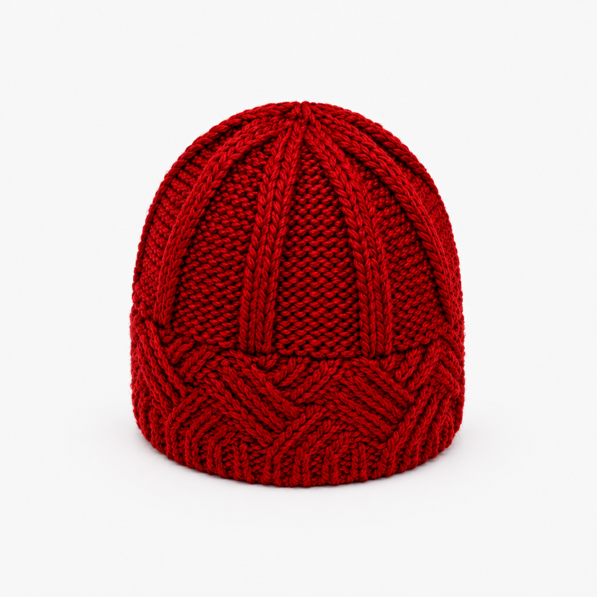 Bonnet en maille chunky côtelée rouge, vue de face en studio