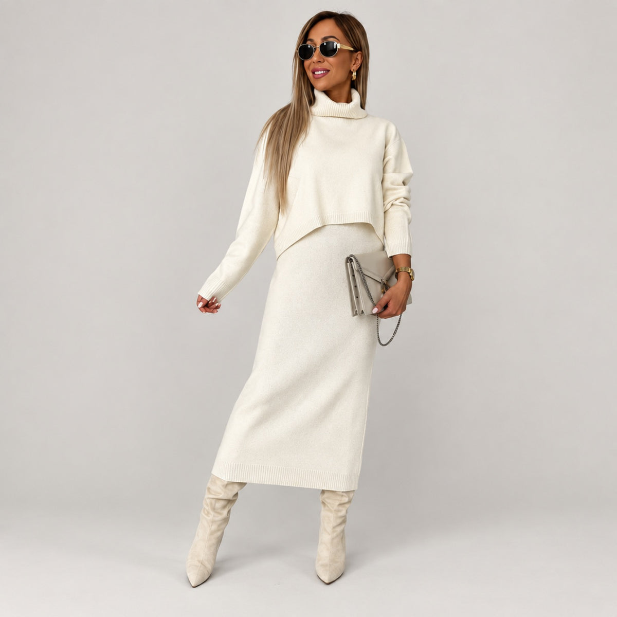 Ensemble robe pull femme crème – robe midi sans manches et pull col roulé, vue de face