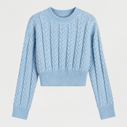 Pull torsadé femme bleu, vue studio