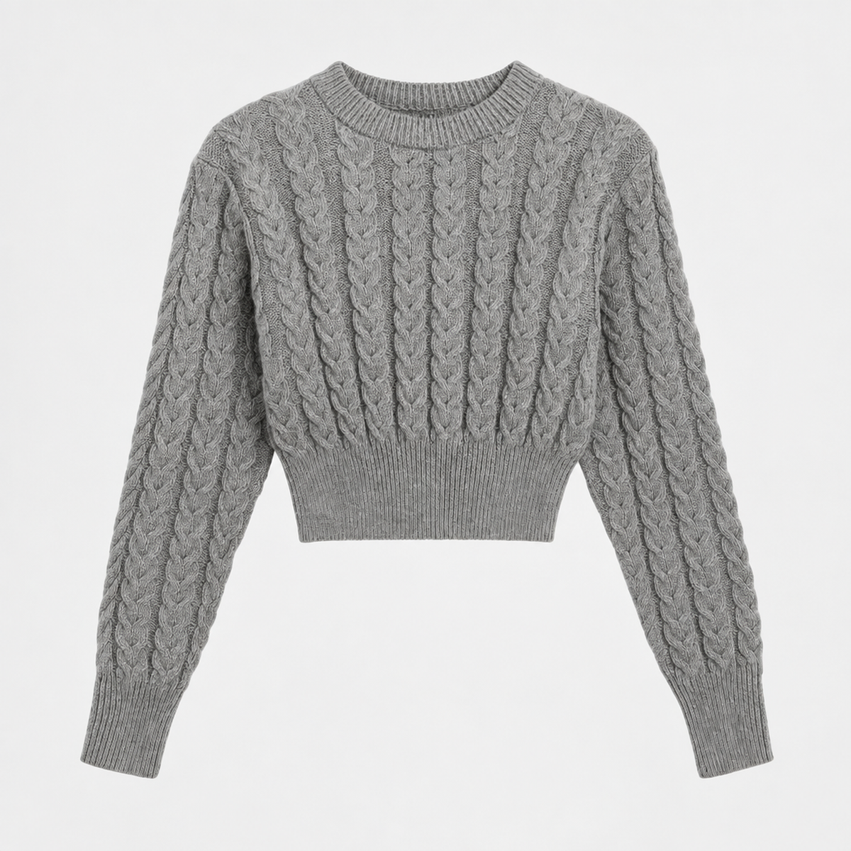 Pull torsadé femme gris, vue studio