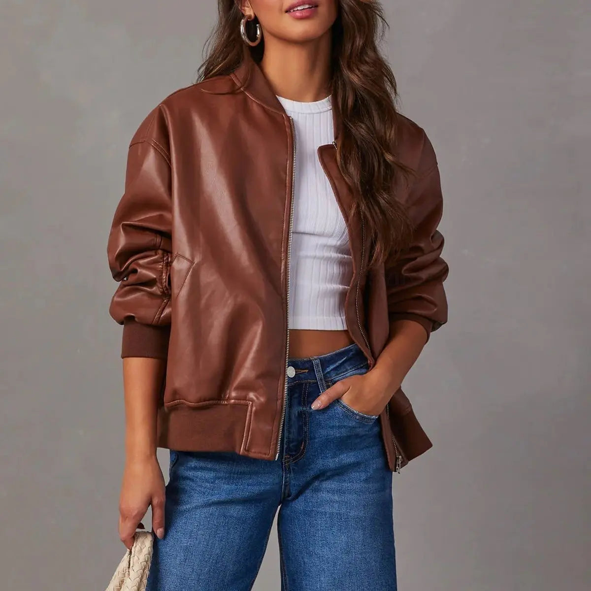 Manteau bombardier Phoebe marron en cuir synthétique, vue de face